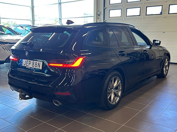 BMW 320d 7 of 30