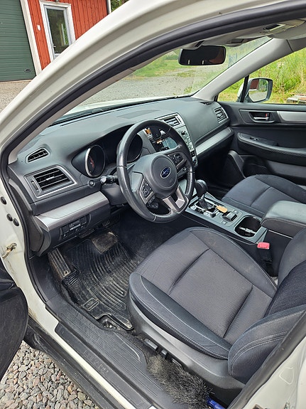 Subaru Outback 4 of 5