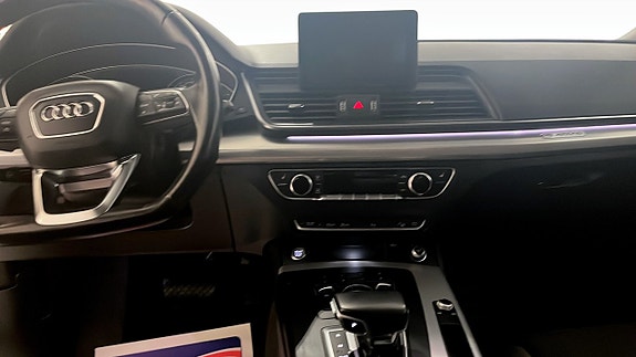 Audi Q5 9 of 13