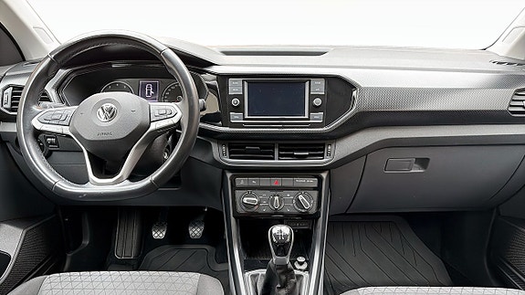 Volkswagen T-Cross 10 of 13