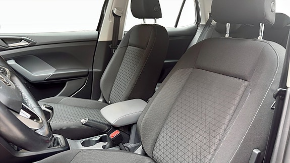 Volkswagen T-Cross 8 of 13