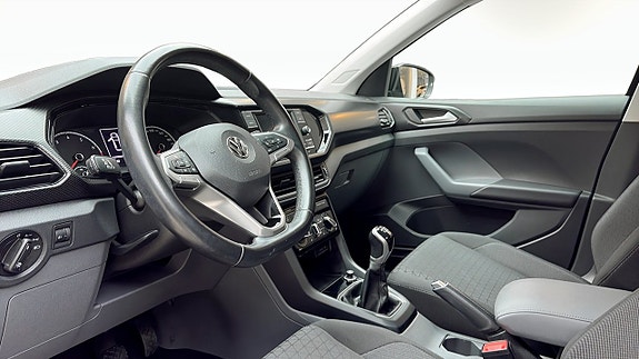 Volkswagen T-Cross 7 of 13