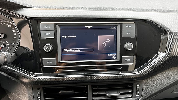 Volkswagen T-Cross 9 of 13