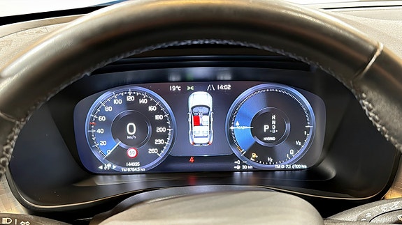 Volvo XC40 10 of 20