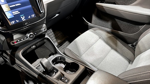 Volvo XC40 15 of 20