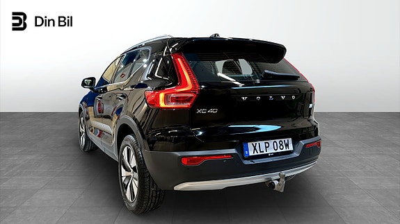 Volvo XC40 4 of 20