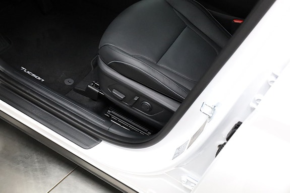 Hyundai Tucson 13 of 25