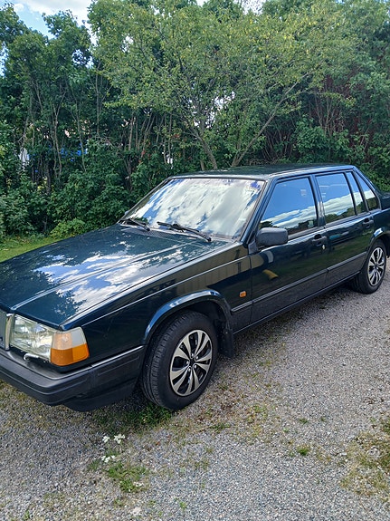 Volvo 940 3 of 5