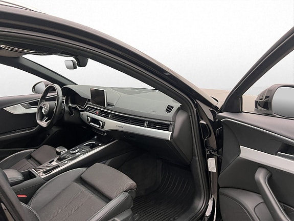Audi A4 16 of 30