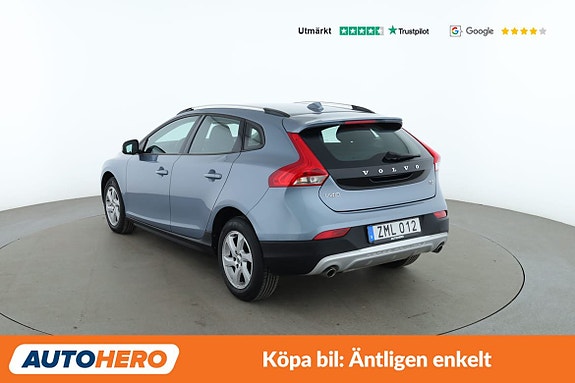 Volvo V40 Cross Country 3 of 30