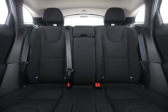 Volvo V40 Cross Country 16 of 30