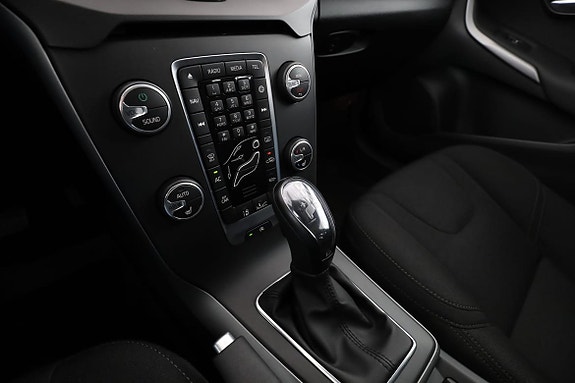 Volvo V40 Cross Country 23 of 30