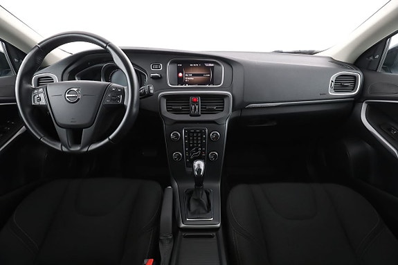 Volvo V40 Cross Country 13 of 30
