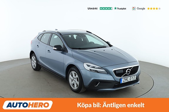 Volvo V40 Cross Country 8 of 30