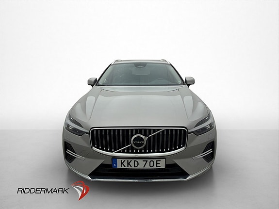 Volvo XC60 2 of 5