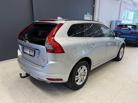 Volvo XC60 7 of 23