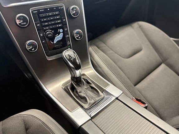 Volvo XC60 22 of 23