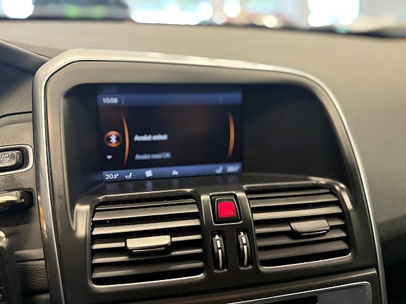 Volvo XC60 20 of 23