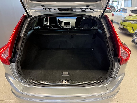 Volvo XC60 5 of 5