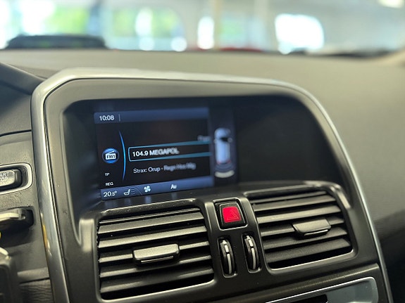 Volvo XC60 19 of 23