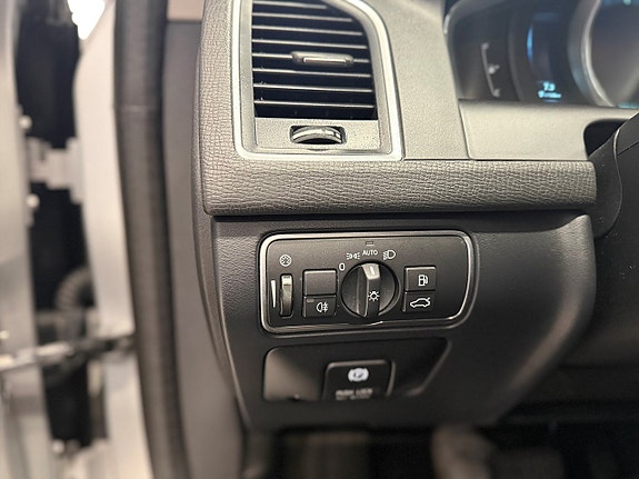 Volvo XC60 23 of 23