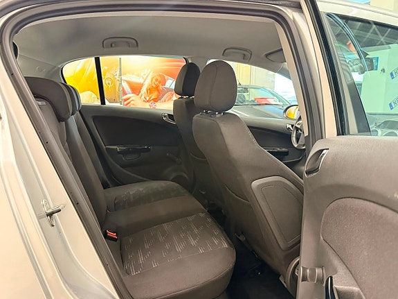 Opel Corsa 9 of 13
