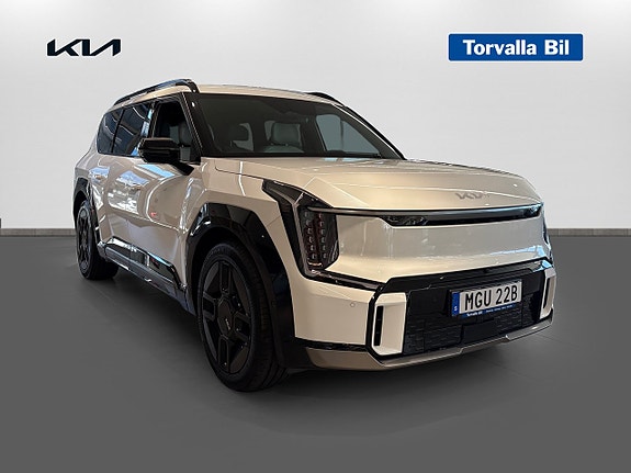 Kia EV9 3 of 5