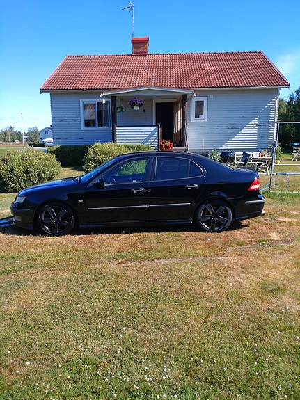 Saab 9-3 4 of 5