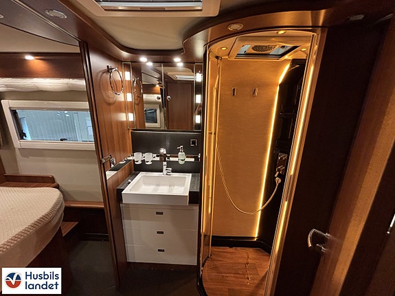 Carthago CHIC E-LINE 64 XL QB 7 of 13