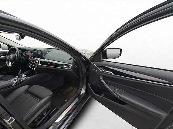 BMW 520d 15 of 30