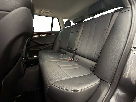 BMW 520d 16 of 30