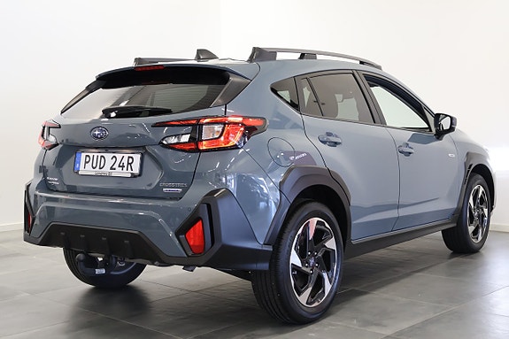 Subaru Crosstrek 2 of 5