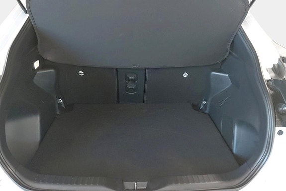 Toyota Yaris Cross 11 of 11