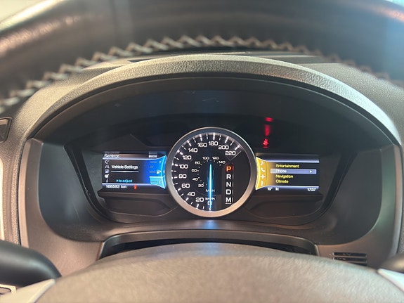 Ford Explorer 16 of 24