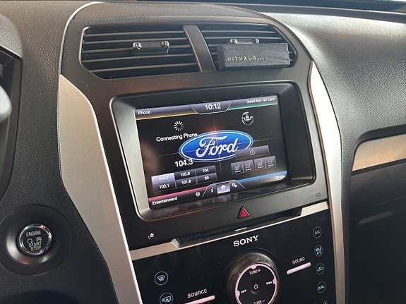 Ford Explorer 17 of 24