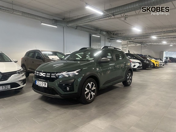 Dacia Sandero Stepway 2 of 5