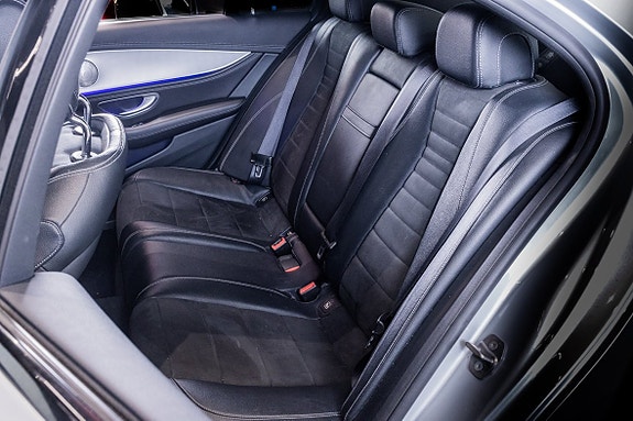 Mercedes-Benz E220 d 22 of 22