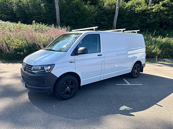 Volkswagen Transporter 2 of 5