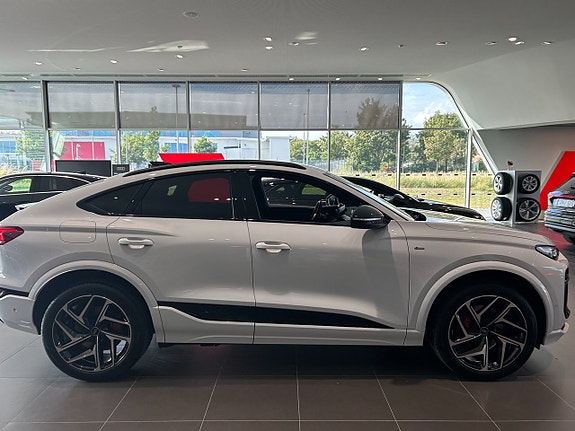 Audi Q6 e-tron 3 of 9