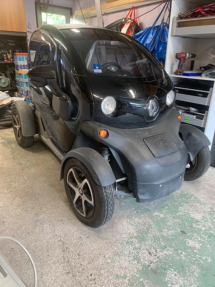 Renault Twizy 2 of 3