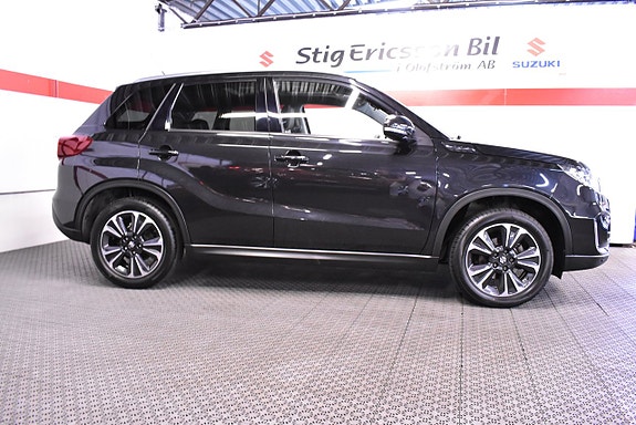 Suzuki Vitara 2 of 5