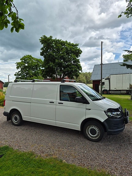 Volkswagen Transporter 2 of 5