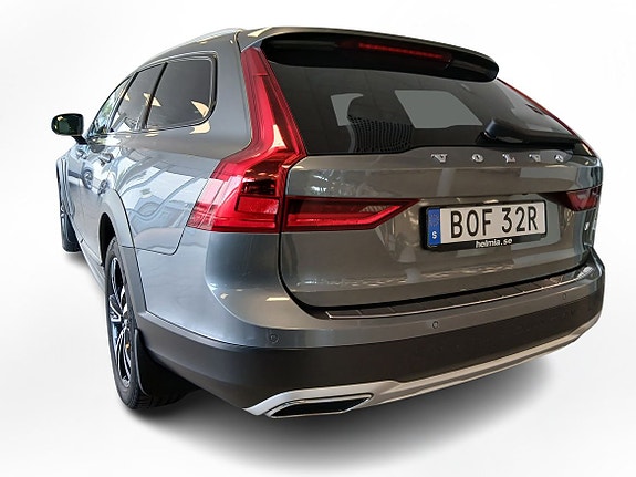 Volvo V90 Cross Country 5 of 5
