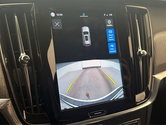 Volvo V90 26 of 30
