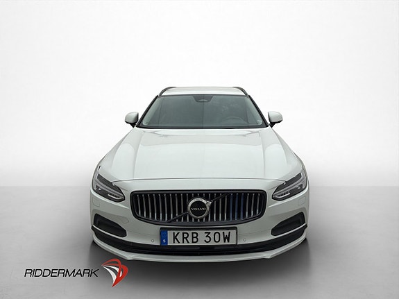 Volvo V90 2 of 5