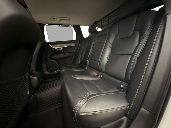 Volvo V90 18 of 30