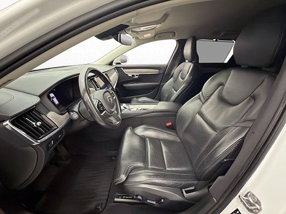 Volvo V90 13 of 30