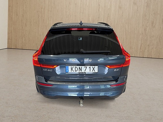 Volvo XC60 12 of 12