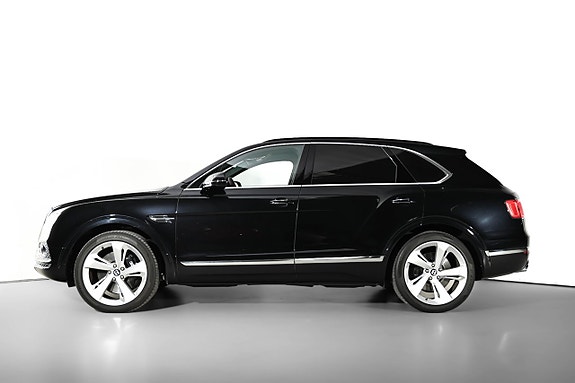 Bentley Bentayga 2 of 5