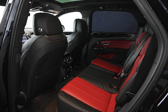 Bentley Bentayga 14 of 25